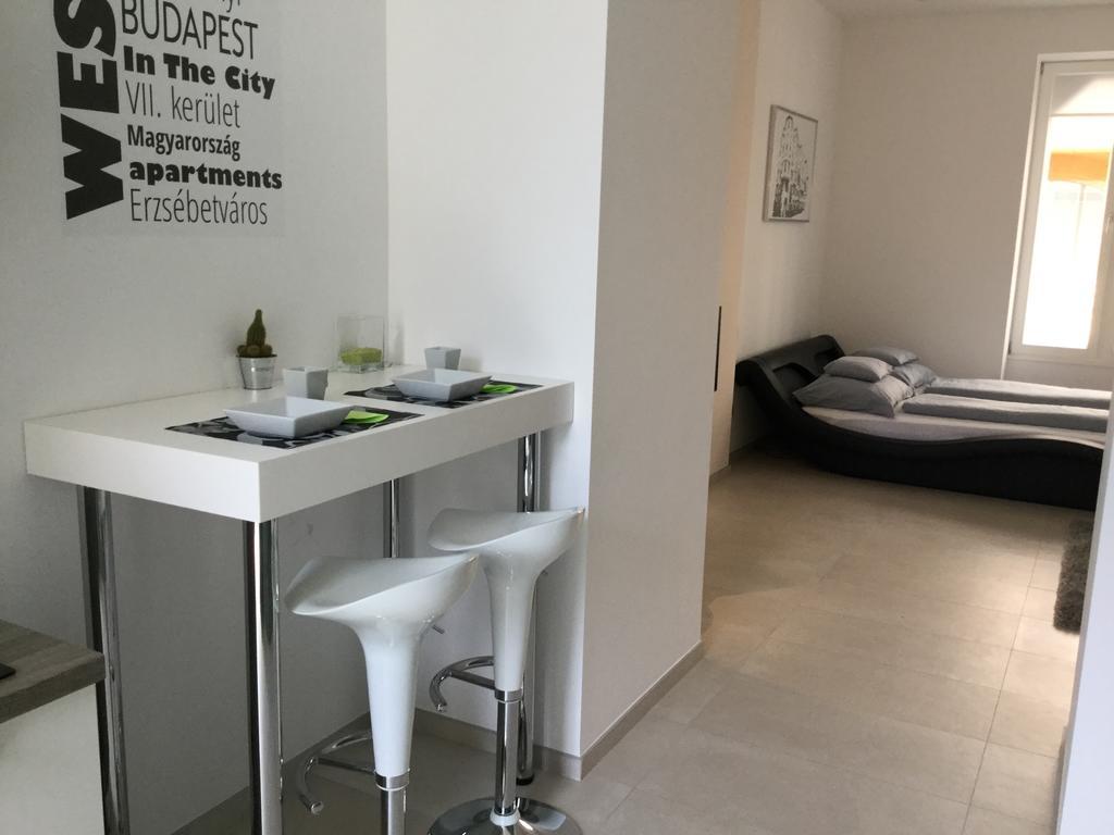 In The City Budapest Apartments Exteriör bild